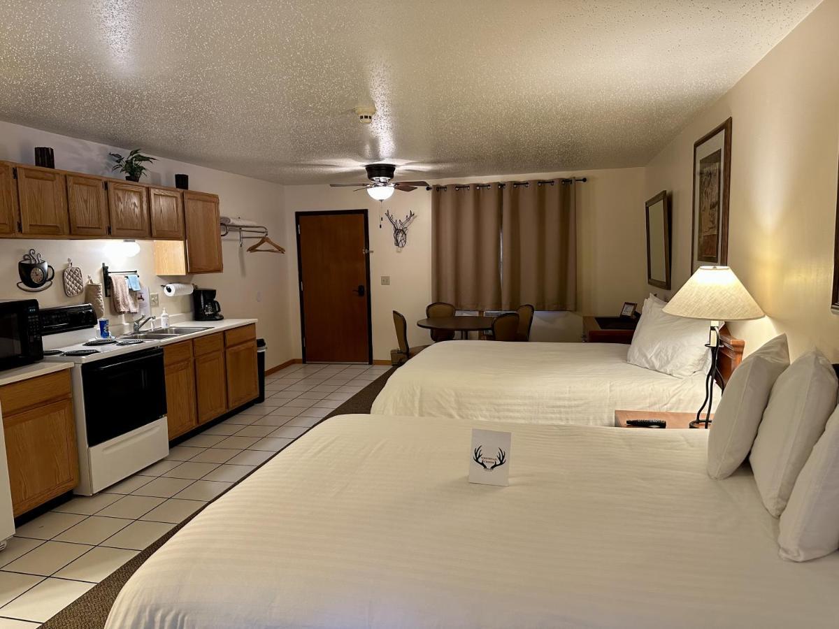 Whitetail Creek Resort Lead Εξωτερικό φωτογραφία
